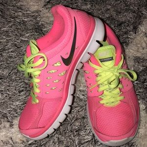 Nike Flex Run Sneakers
